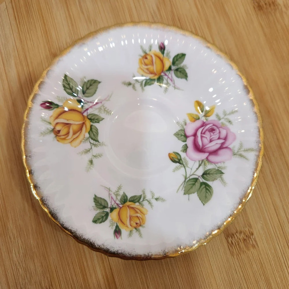 Vintage Paragon Cup Saucer Yellow Rose on White Fine Bone China Gold Rim Edge - Picture 6 of 8